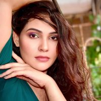 SENSATIONAL JUHI SET FOR HER BOLLYWOOD DEBUT