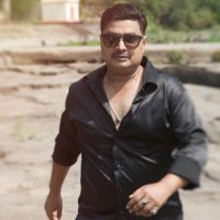 रियल लाइफ स्टोरी से प्रेरित कनक फिल्म्स के बैनर तले बन रही फिल्म  “वॉचमैन”. जिसके निर्माता शरद कुमार श्रीवास्तव व निर्देशक विनय सांडिल्य है।