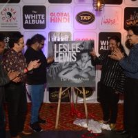 आखिरकार पहली बार अपनी सोलो अल्बम  ‘द व्हाइट एल्बम’ लेकर आ गए हैं वेटेरन संगीतकार लेस्ली लुईस ! गायक हरिहरन और खास दोस्तों के बीच हुआ एल्बम का लांच !