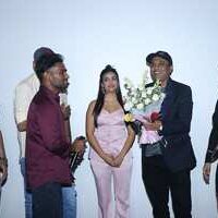 Leens Queens Entertainment पेश करता है: अनीस मिर्ज़ा और अकृति अग्रवाल का नया गाना BEGAIRAT