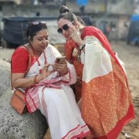 Kajal Rochwani  Chairperson of Royal Femme Club  Celebrates MAHALAYA Along With Her Members At Juhu Mumbai