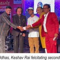 Manhar Udhas felicitates winners of JAI BHEEM’s Singing Talent Hunt Contest in Ujjain Indore