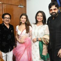सिनेबस्टर मैगज़ीन के मालिक रॉनी रॉड्रिग्स ने किया दीवाली मिलन समारोह का भव्य आयोजन