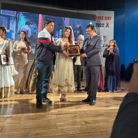 अभिनेत्री स्मृति सिन्हा को 5वें झारखंड अंतरराष्ट्रीय फिल्म फेस्टिवल में मिला विशेष सम्मान, मातापिता भी सम्मानित