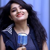 गायिका शोनाली मिश्रा की लाइफ स्टोरी: कानपुर से बॉलीवुड तक का उनका सफ़र है इंस्पायरिंग