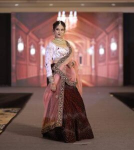 PALLAVI THORAVE: A Rising Star Of Lavani, Acting And Social Impact !