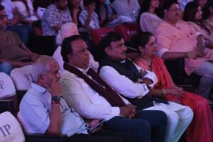 राहुल देशपांडे की ‘अभंगवारी’ ने शन्मुखानंद हॉल को भक्तिरस से सराबोर किया